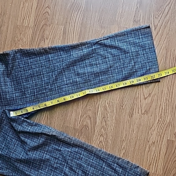 Express Design Studio Editor Black White Twill Stretch Capri Pants Womens Size 0 - Picture 8 of 14